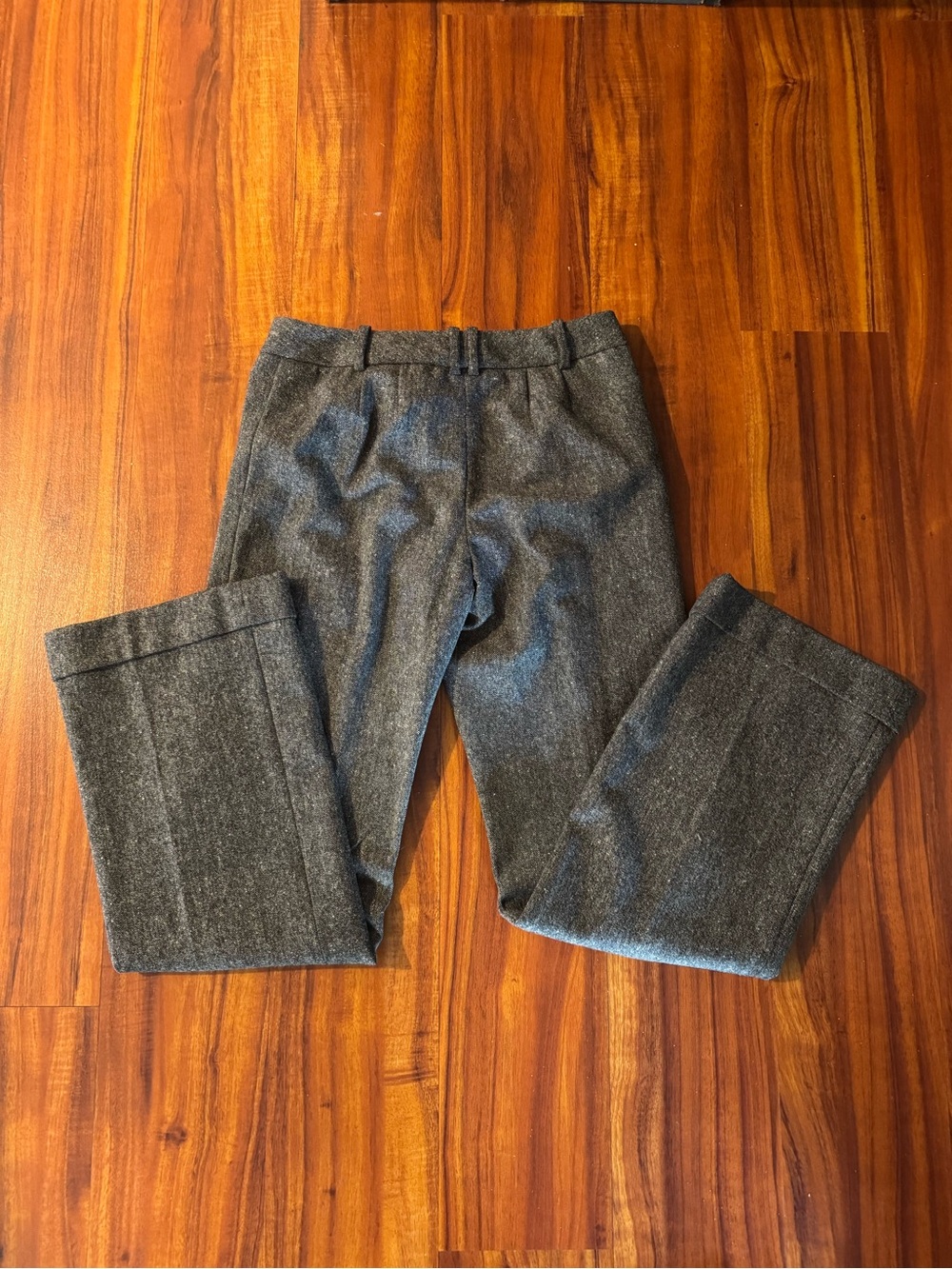 Ann Taylor gray pantsuit - Picture 5 of 5